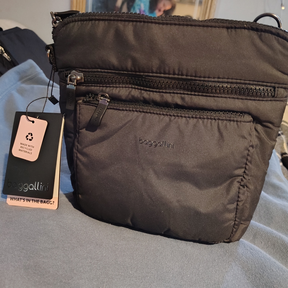 Baggalini Modern Cross Body - Puffy, RFID, Black